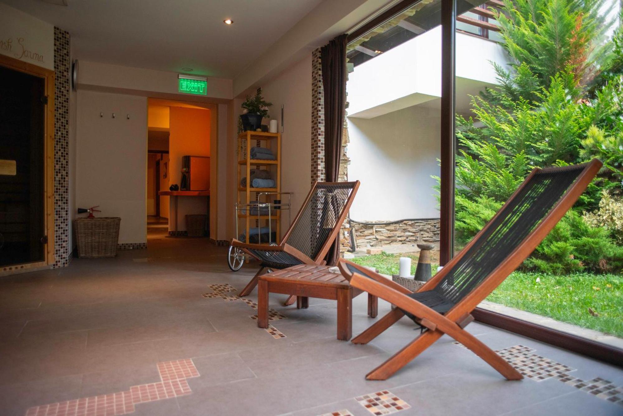 Paj Hotelul Retreat & Spa Sinaia Exterior photo