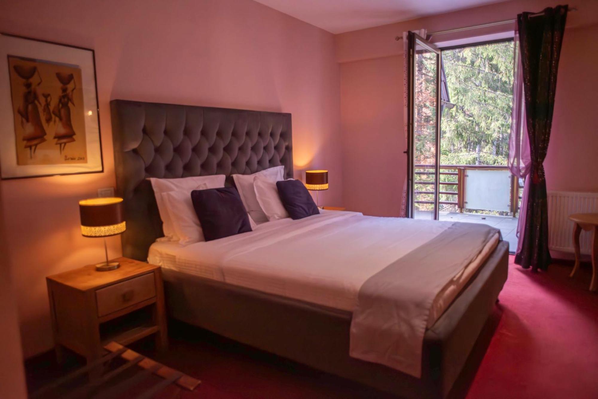 Paj Hotelul Retreat & Spa Sinaia Exterior photo