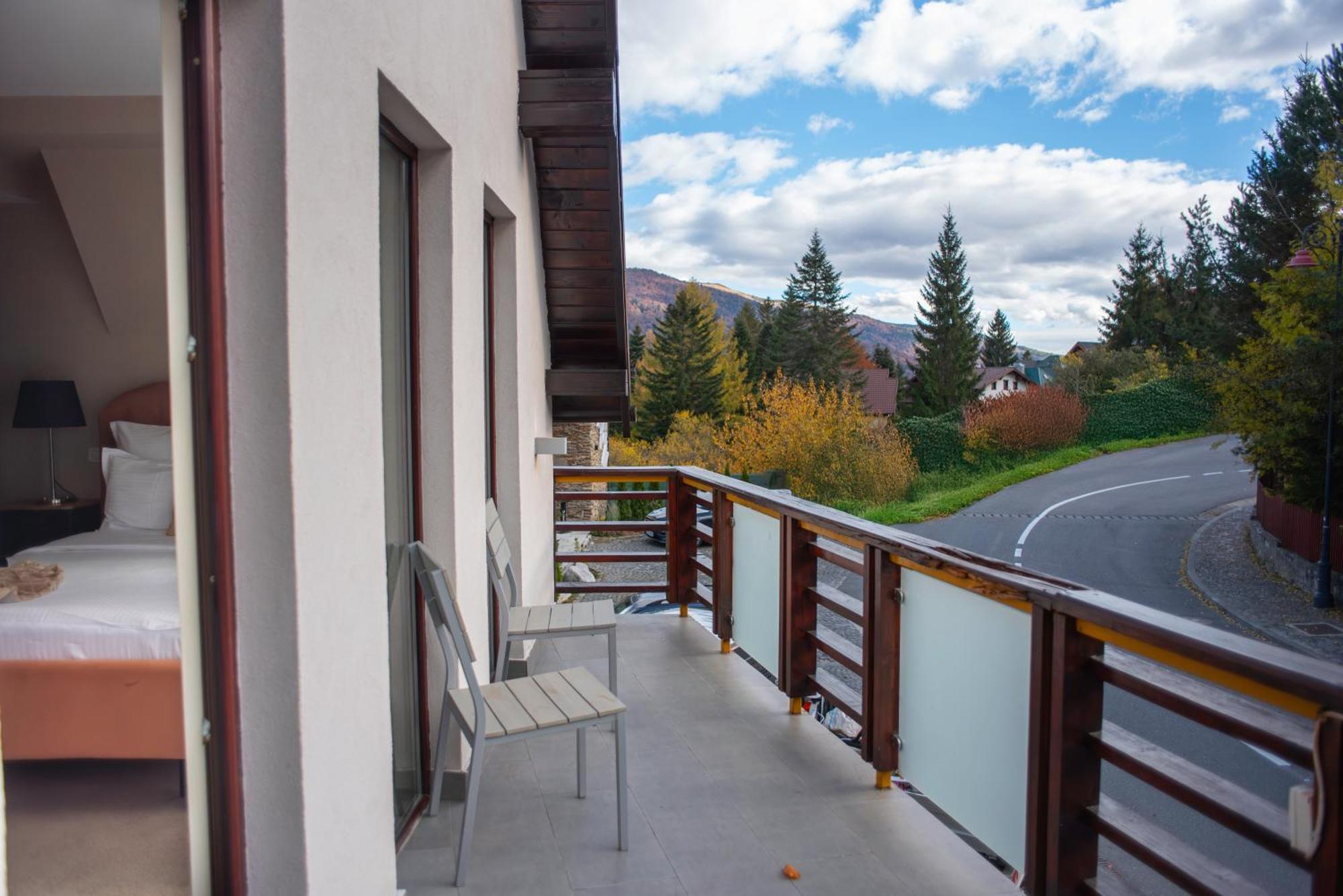 Paj Hotelul Retreat & Spa Sinaia Exterior photo