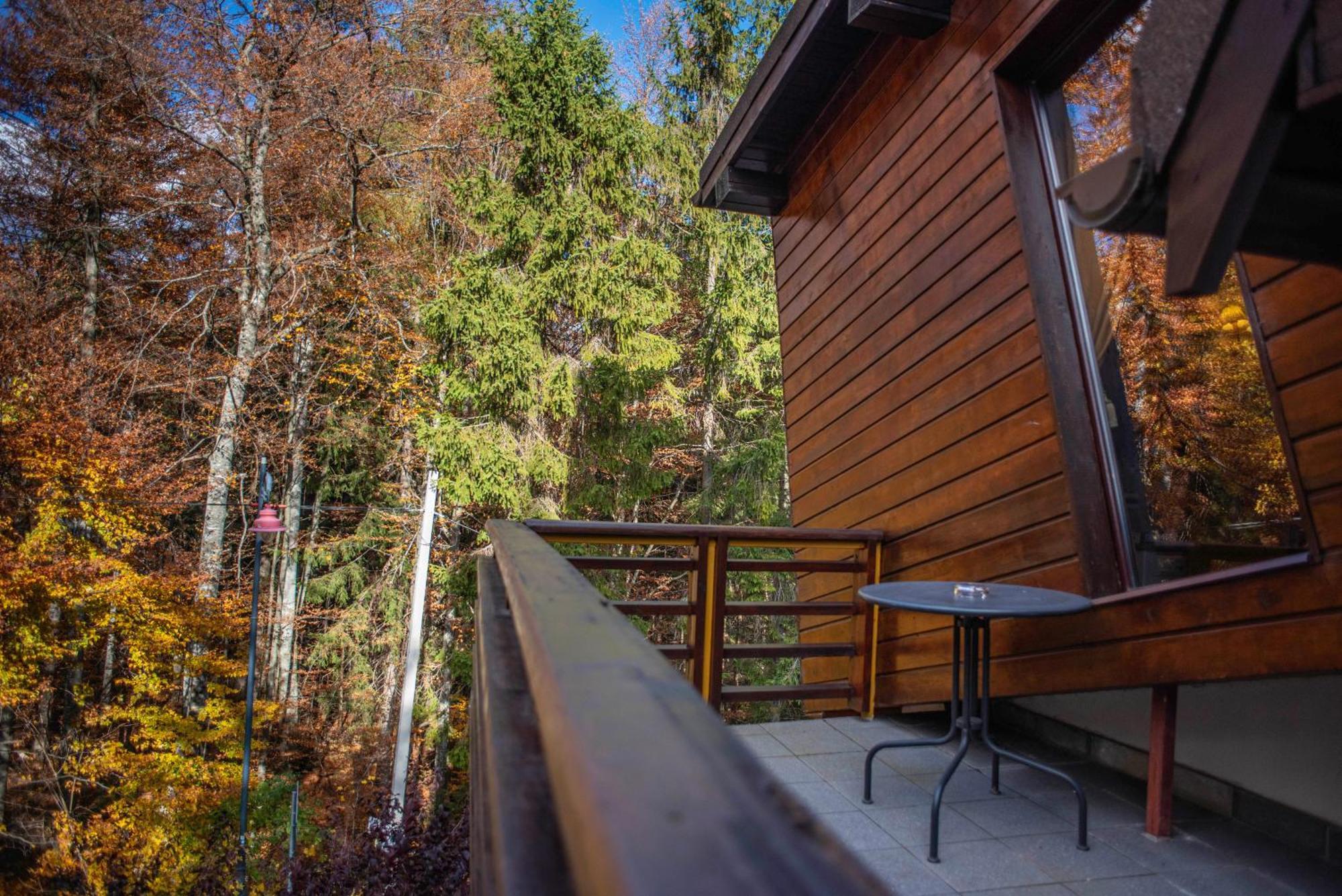 Paj Hotelul Retreat & Spa Sinaia Exterior photo