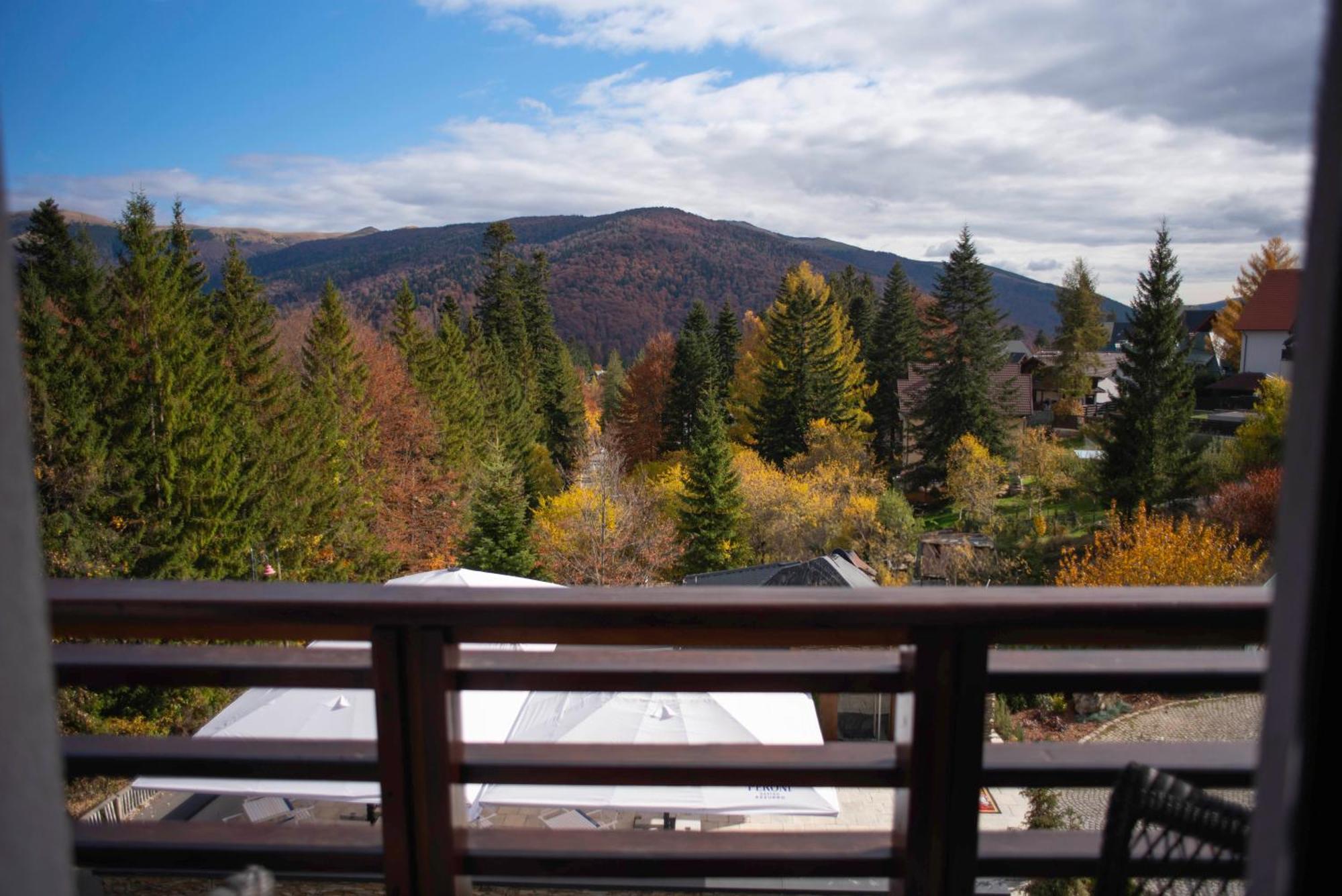 Paj Hotelul Retreat & Spa Sinaia Exterior photo
